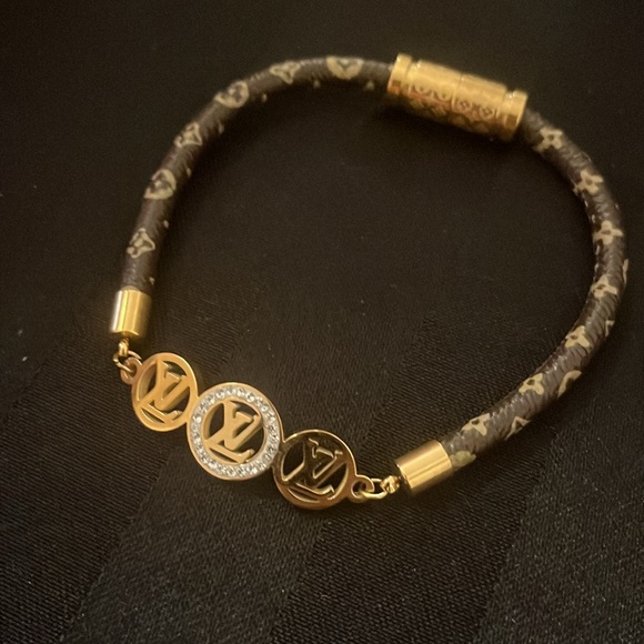 Gold and Brown Fashion Bracelet - Picture 4 of 4